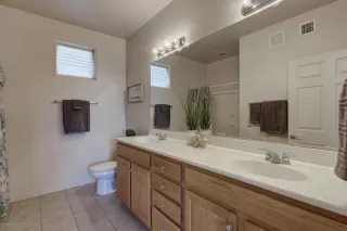 Photo #5: 6050305 Listing