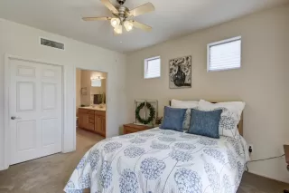 Photo #6: 6050305 Listing