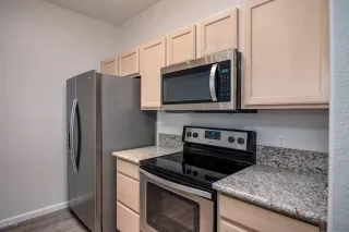 Photo #6: 6050409 Listing 