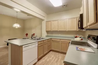 Photo #5: 6050438 Listing 