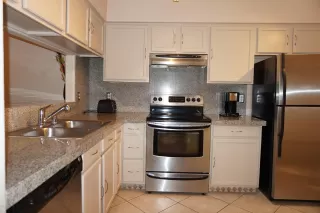 Photo #2: 6050501 Listing