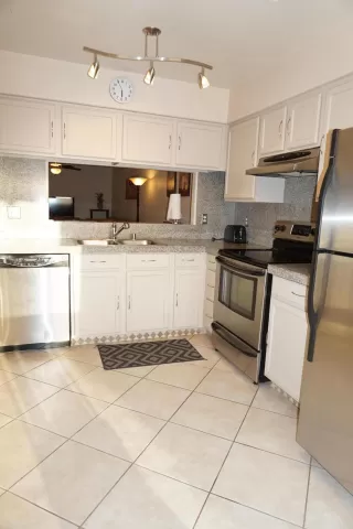 Photo #3: 6050501 Listing