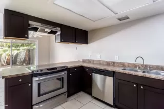 Photo #4: 6050555 Listing