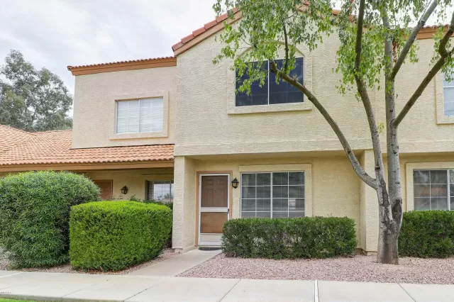 MLS: 6050739 Condo For Sale