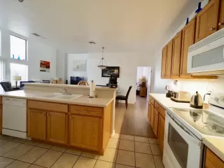 Photo #3: 6050893 Listing