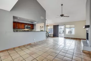 Photo #3: 6051374 Listing