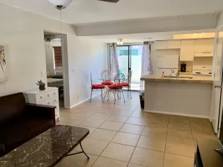 Photo #3: 6051389 Listing 