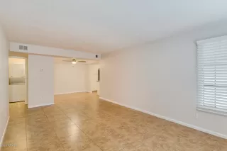 Photo #5: 6051419 Listing 