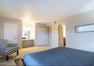 Photo #6: 6051480 Listing