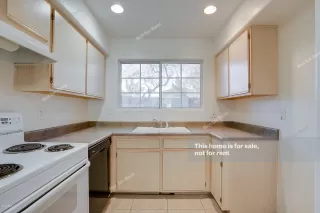 Photo #6: 6051560 Listing