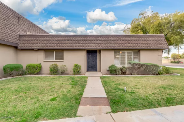 MLS: 6051761 Condo For Sale