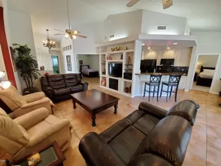 Photo #5: 6051852 Listing