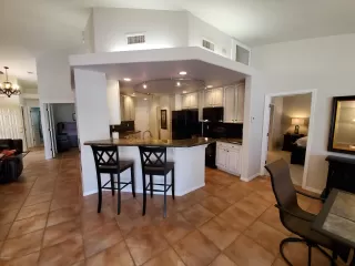 Photo #6: 6051852 Listing