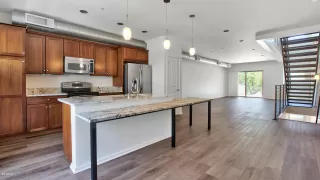 Photo #1: 6052061 Listing