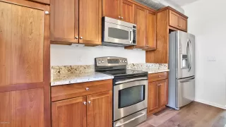 Photo #4: 6052061 Listing