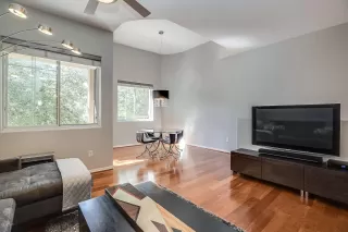 Photo #6: 6052080 Listing