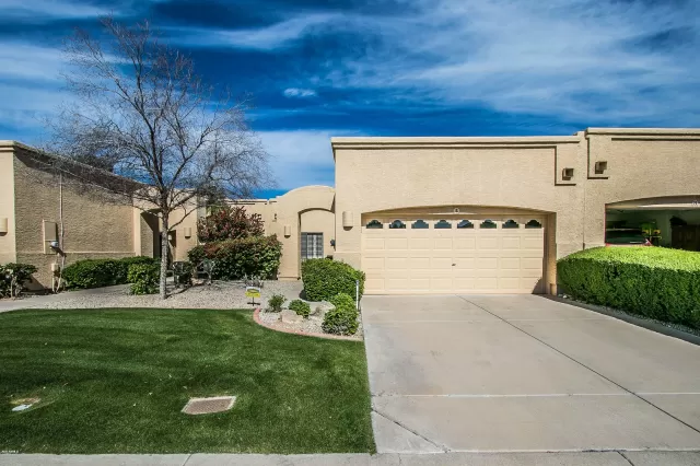 MLS: 6052174 Condo For Sale