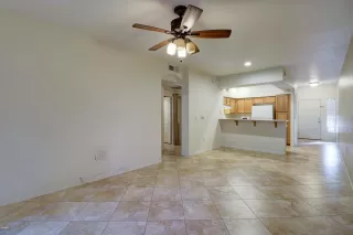 Photo #6: 6052266 Listing