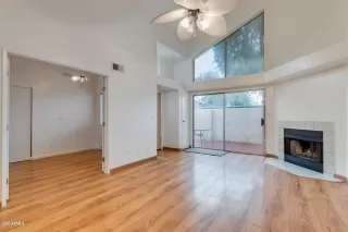 Photo #3: 6052781 Listing