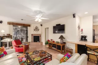 Photo #3: 6052820 Listing 