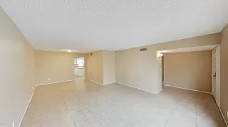 Photo #5: 6053101 Listing