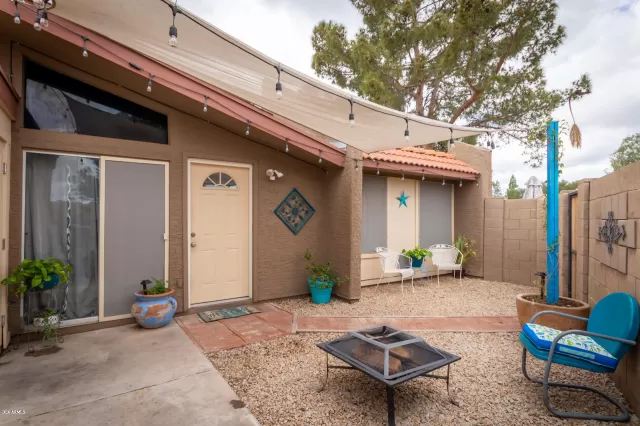 MLS: 6053201 Condo For Sale