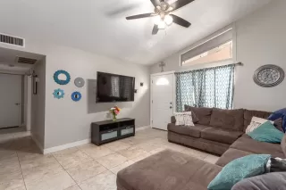 Photo #6: 6053201 Listing 