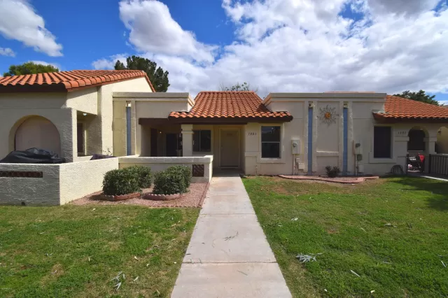 MLS: 6053552 Condo For Sale