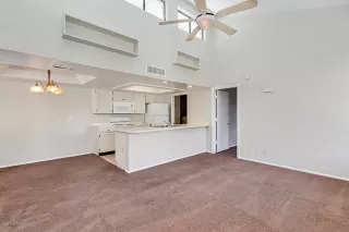 Photo #4: 6053880 Listing