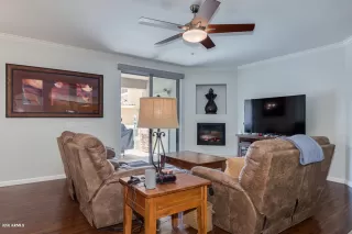 Photo #4: 6054295 Listing