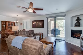 Photo #5: 6054295 Listing