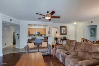 Photo #6: 6054295 Listing