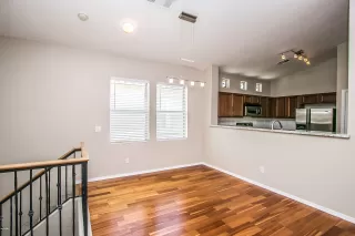 Photo #3: 6054386 Listing