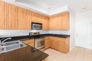 Photo #5: 6054941 Listing