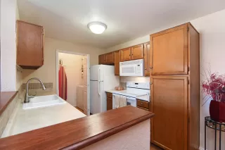Photo #5: 6055063 Listing