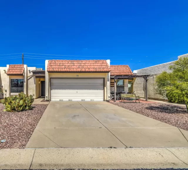 MLS: 6055202 Condo For Sale