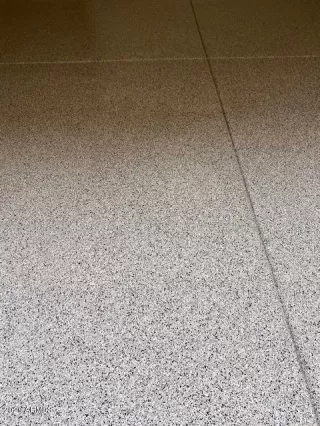 Photo #5: 6055379 Listing 