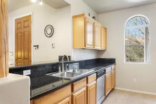 Photo #6: 6055405 Listing 