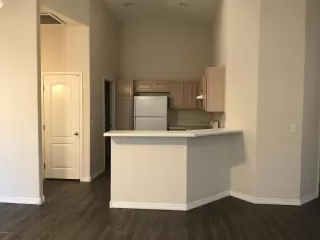 Photo #6: 6055632 Listing