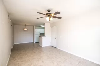 Photo #6: 6055642 Listing