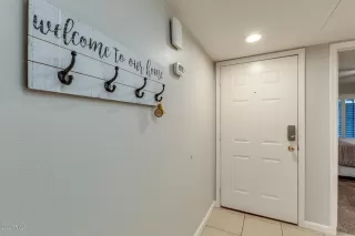 Photo #2: 6055651 Listing