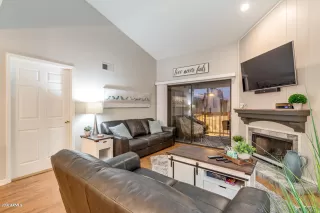 Photo #4: 6055651 Listing