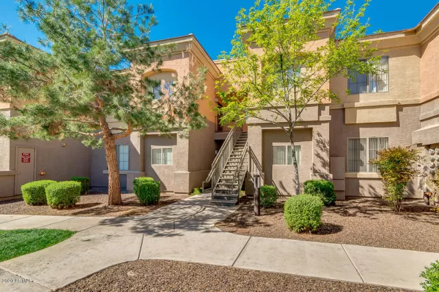 MLS: 6055783 Condo For Sale