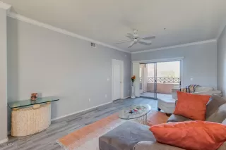 Photo #2: 6055783 Listing