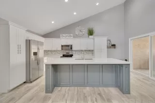 Photo #5: 6056146 Listing