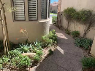 Photo #3: 6056227 Listing