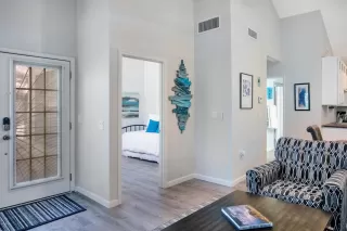 Photo #5: 6056384 Listing 