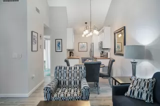 Photo #6: 6056384 Listing 