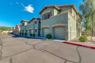 Photo #6: 6056617 Listing