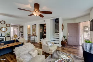 Photo #4: 6056875 Listing